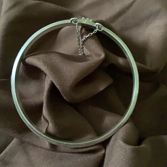 925 Sterling etched dainty bracelet - Picture 6 of 6